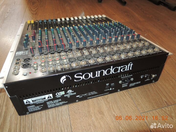 Микшерный пульт soundcraft