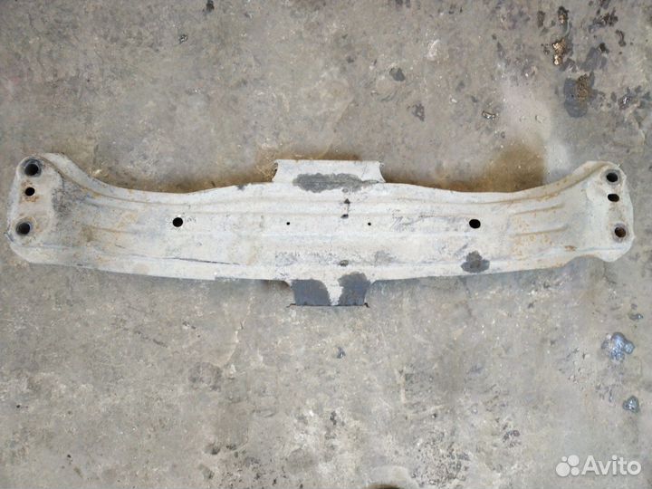 Балка подвески Mazda 626 GF