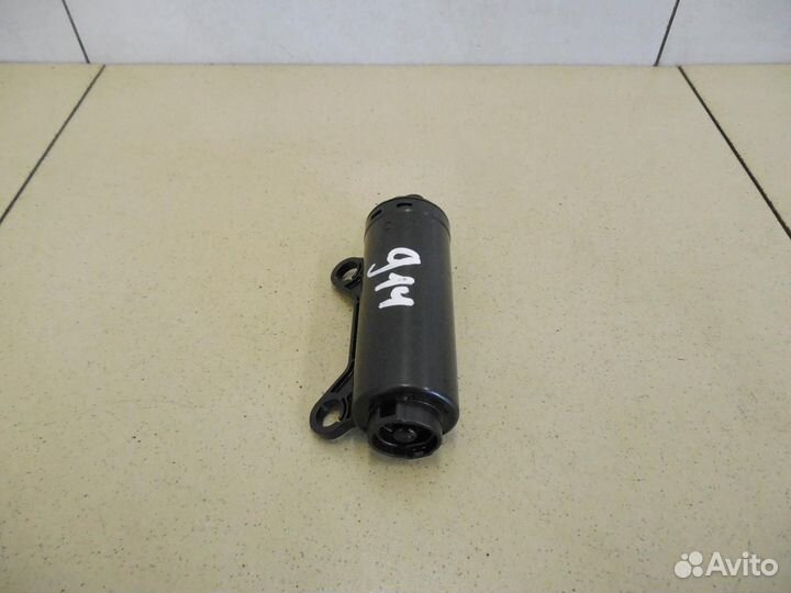 Демпфер бардачка Hi Lux 2015