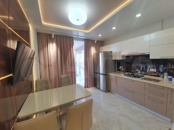 4-к. квартира, 160 м², 6/9 эт.