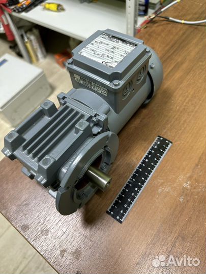 Немецкие Мотор редукторы 4об/мин