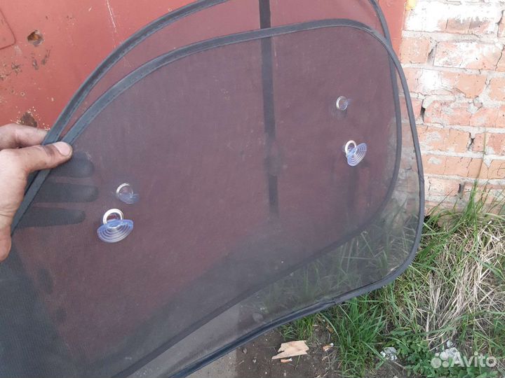 Автошторки на присосках