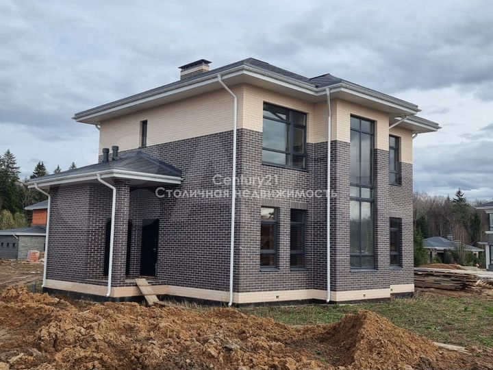 Коттедж 173,1 м² на участке 8,8 сот.