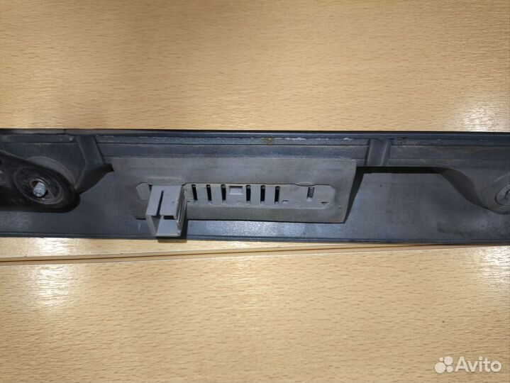 Opel zafira а, накладка двери багажника