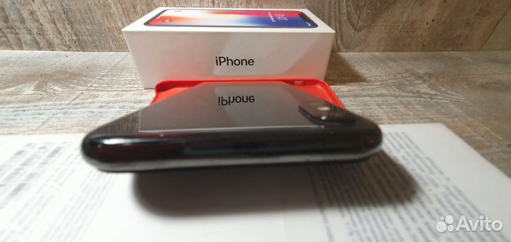 iPhone X, 64 ГБ