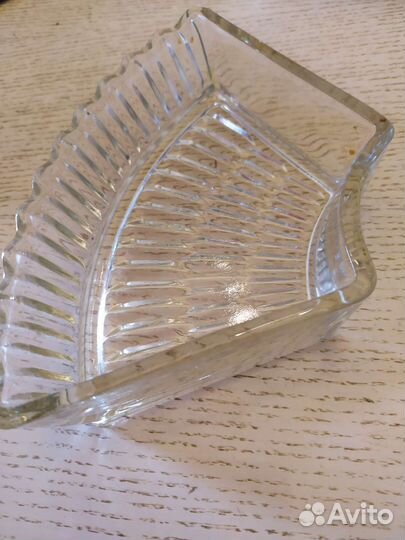 Набор салатников на подносе