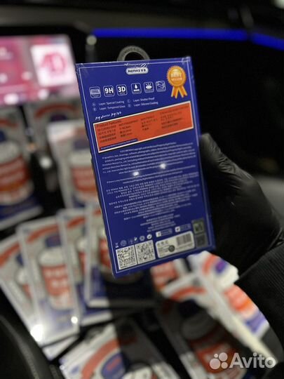 Защитное стекло Remax на iPhone новое