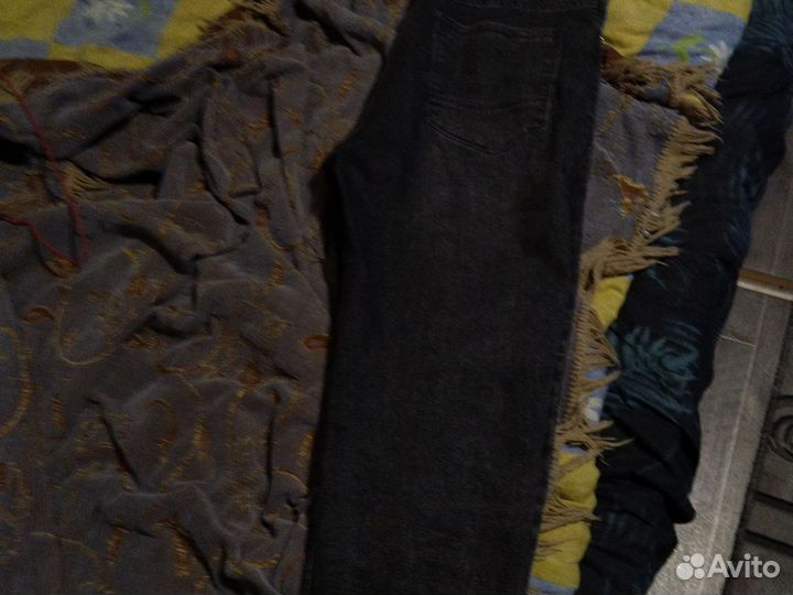 Джинсы мужские