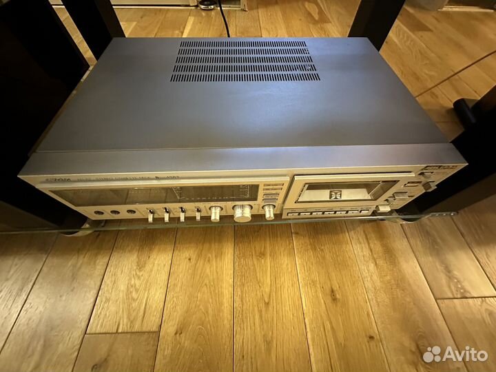 Кассетная дека Victor (JVC) KD-A 7 с фирменной кор