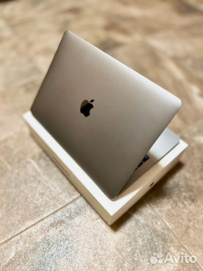 Apple Macbook Pro 13