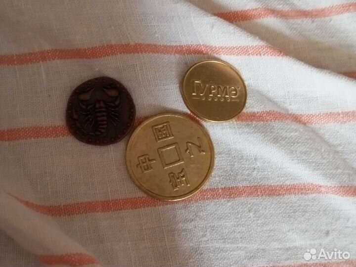 Монеты магнит