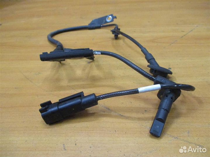 Датчик ABS передний Mitsubishi Lancer 10 (CX, CY)