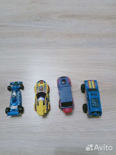 Машинки металлические