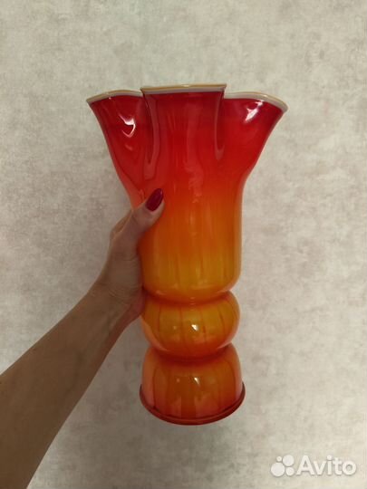 Ваза для цветов цветное стекло