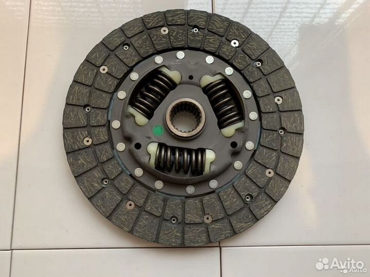 Диск сцепления Toyota Hilux 1995-2001 Оригинал