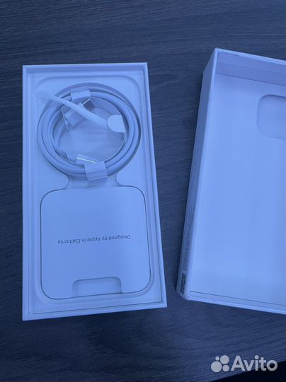 iPhone 15, 256 ГБ