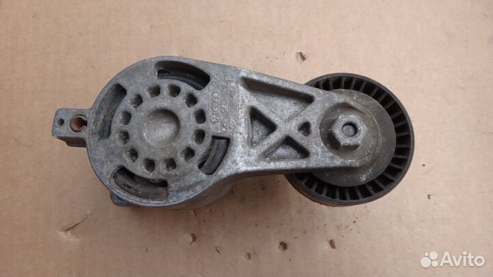 Натяжитель приводного ремня Ауди Фольксваген Шкода