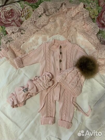 Комплект вязаный