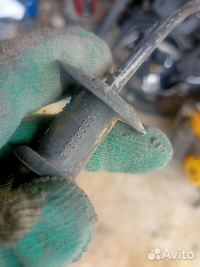 Трос открывания капота Opel Astra H