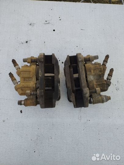 Суппорт тормозной передний vоlvo 760 вольво 760