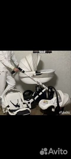 Коляска 3 в 1 с автолюлькой