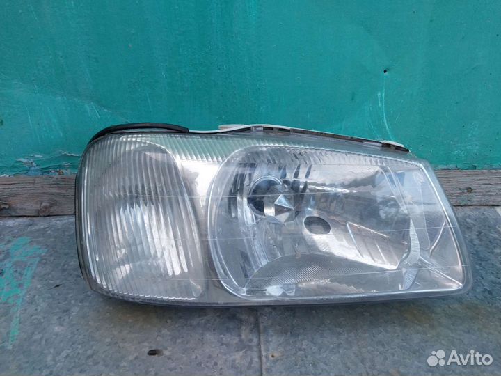 Фара для Hyundai accent