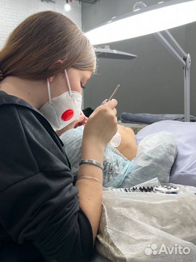 Наращивание ресниц модель