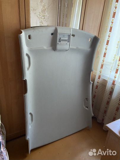 Потолок салона Volkswagen Polo