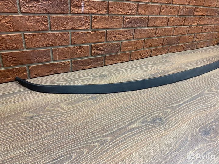 Спойлер переднего бампера Kia Carnival 2020+