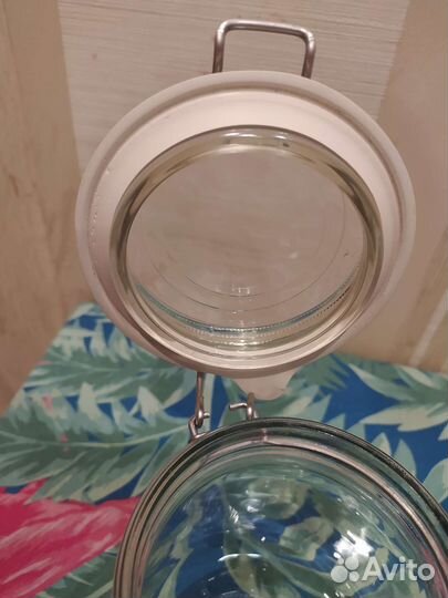 Банка с крышкой с бюгельным замком Икеа