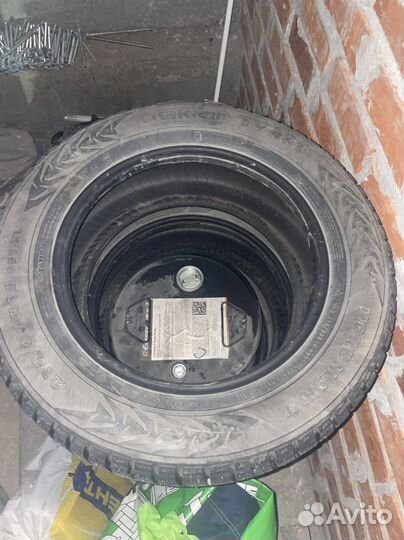 Nokian Tyres Nordman 7 215/60 R16 28