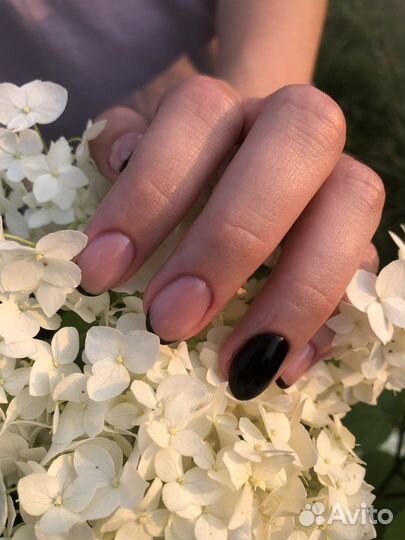 Маникюр в студии