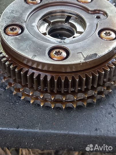 Муфта распредвала левая впуск Mercedes-Benz