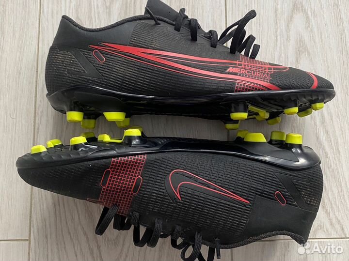 Бутсы Nike