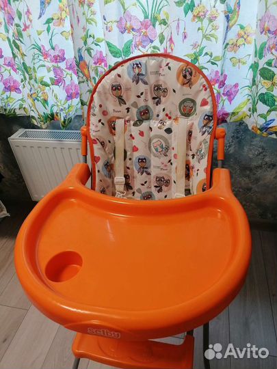 Детский стульчик для кормления