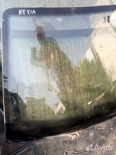 Лобовое стекло Daewoo Nexia Деу Нексиа