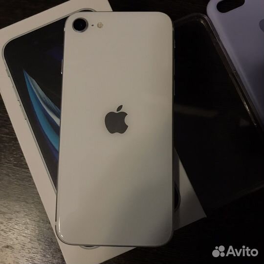 iPhone SE, 128 ГБ