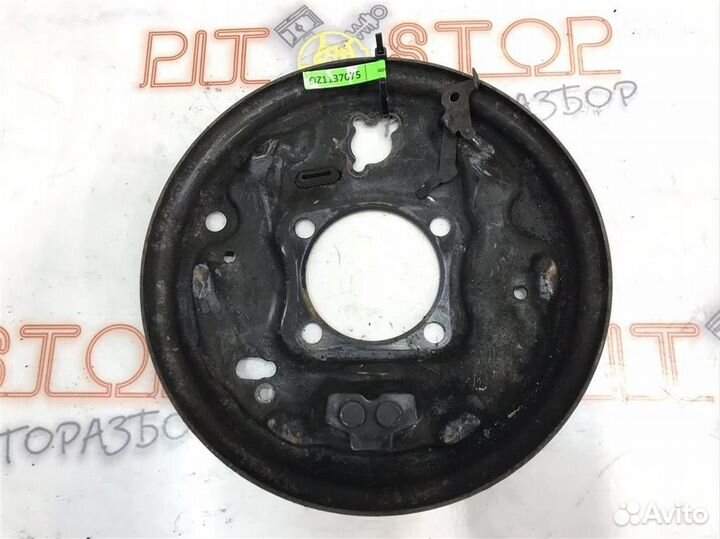 Щит опорный задний левый Toyota OPA