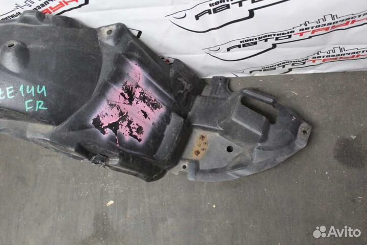 Подкрылок toyota corolla axio corolla fielder NZE1