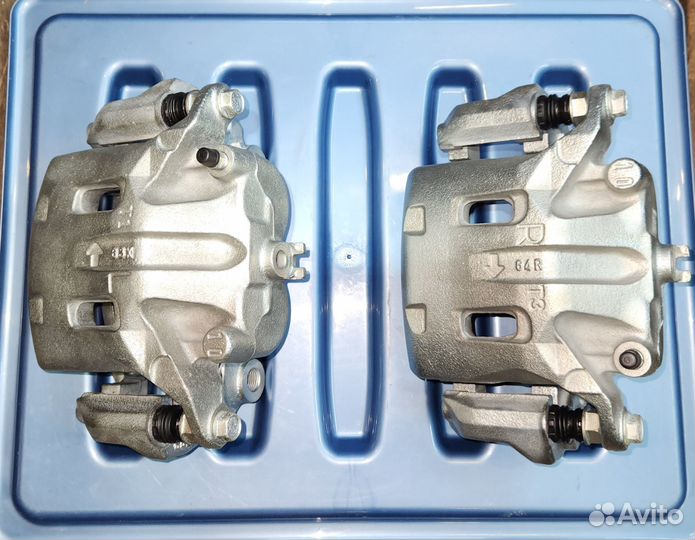 Суппорт тормозной передний Nissan Pathfinder R51