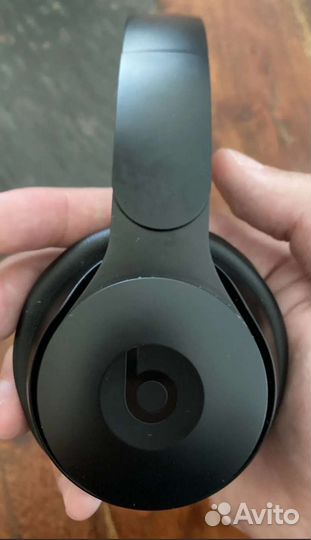 Беспроводные наушники Beats Solo Pro