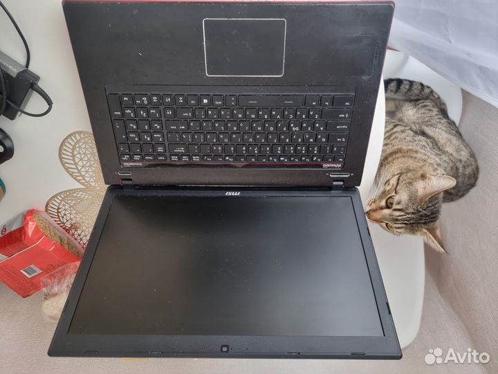 Ноутбук msi ms1757