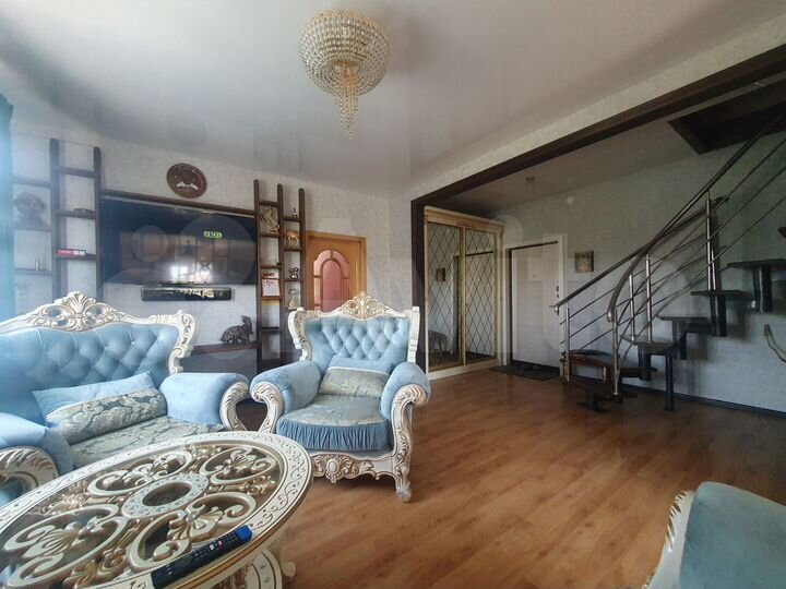 Дом 152 м² на участке 7 сот.