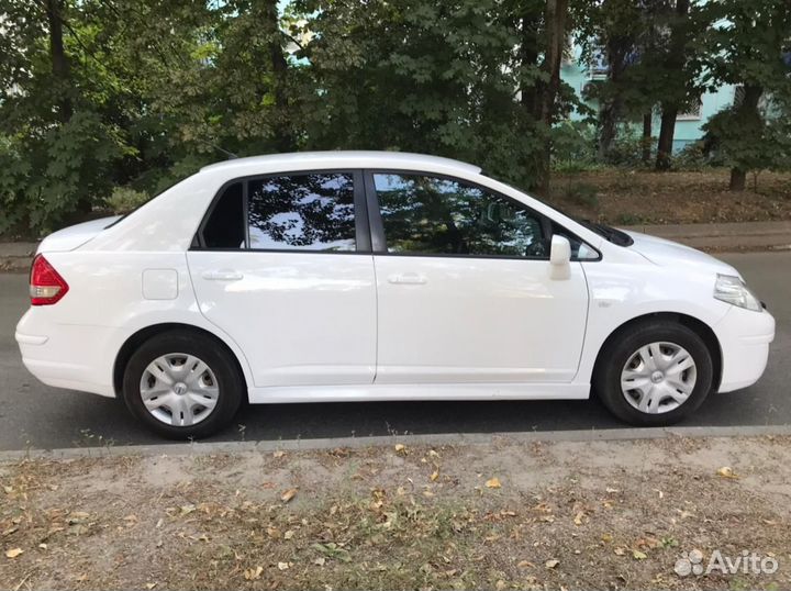 Nissan Tiida 1.6 AT, 2010, 195 000 км