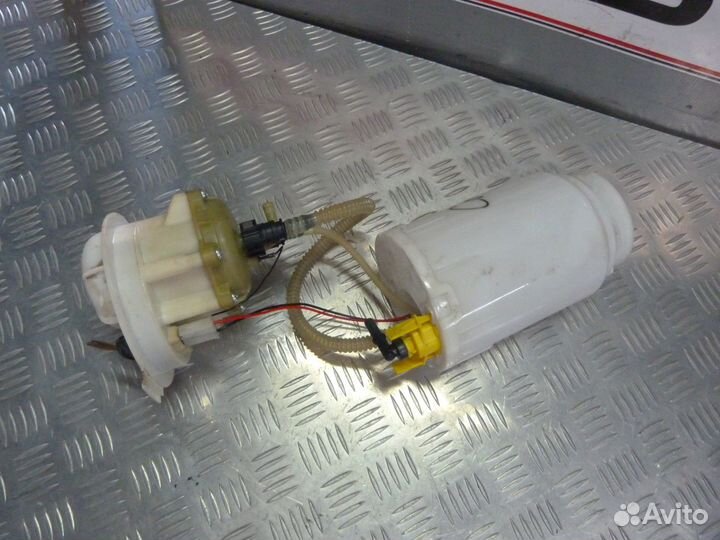 Бензонасос правый Porsche Cayenne 9PA M02.2Y (3.2)
