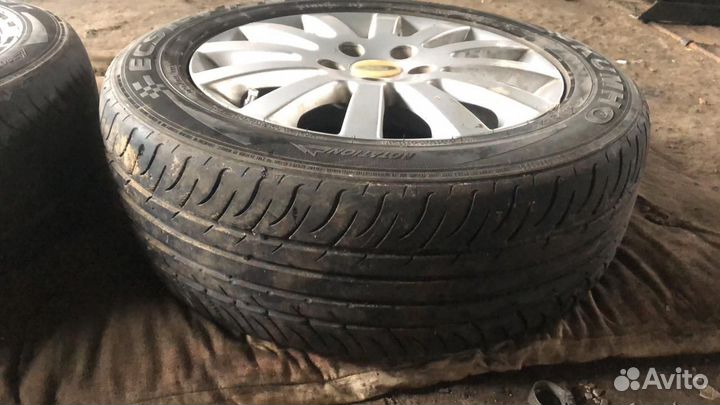 Kumho Ecsta 711 195/60 R15