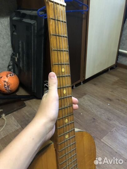 7 струнная гитара