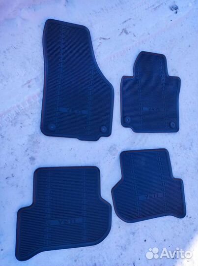 Автомобильные коврики резиновые на шкода йети