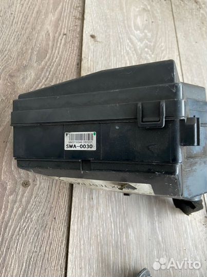 Блок предохранителей под капот Honda Cr-V RE R20A2