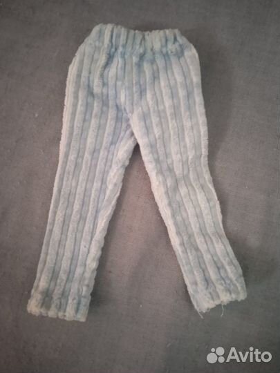 Парень-кукла пляжник